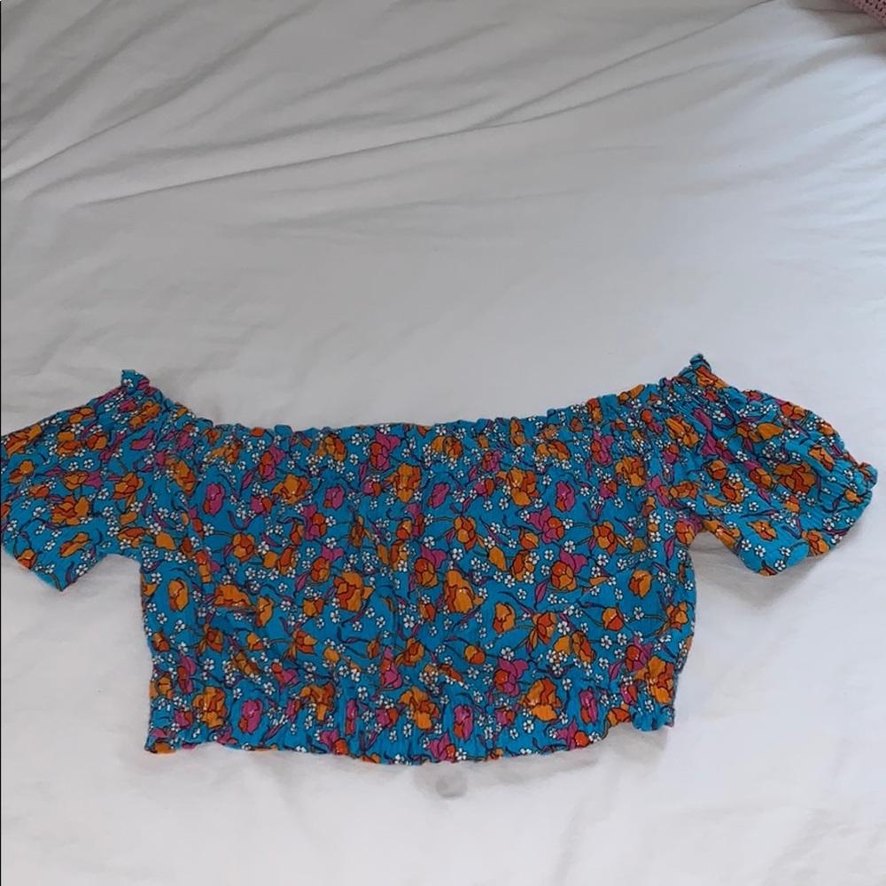 TOP SHOP off the shoulder top!! Worn once!